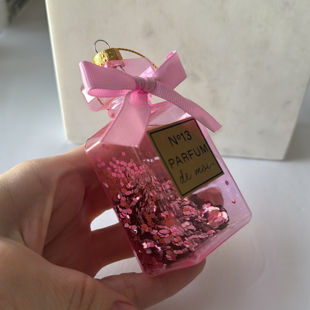 *NEW* HOLIDAY PINK GLITTERED PERFUME BOTTLE ORNAMENT - Picture 2 of 3